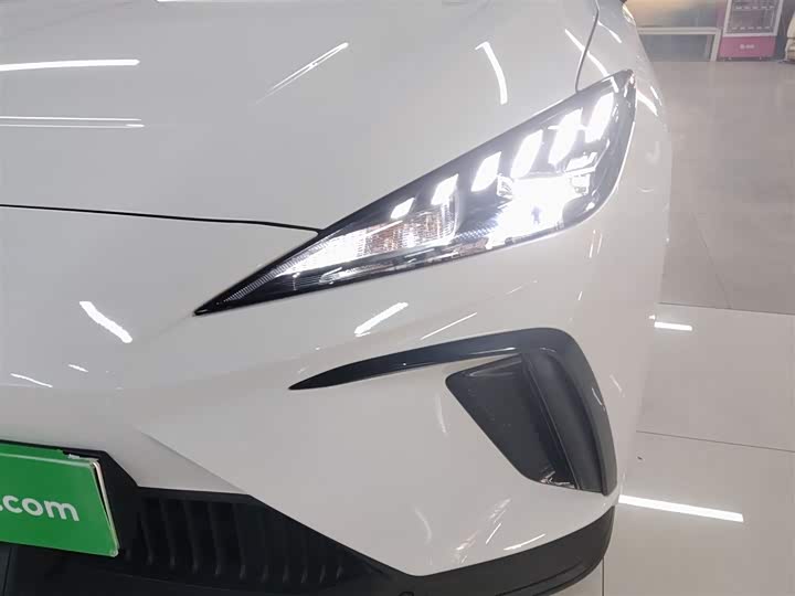 MG Motor 4 EV 2023 2023款 415km 出海冠军版