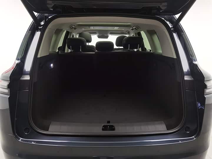 Leapmotor C16 2026 2026款 增程 280激光雷达智尊版 5座