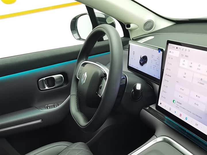 Leapmotor C16 2026 2026款 增程 280激光雷达智尊版 5座