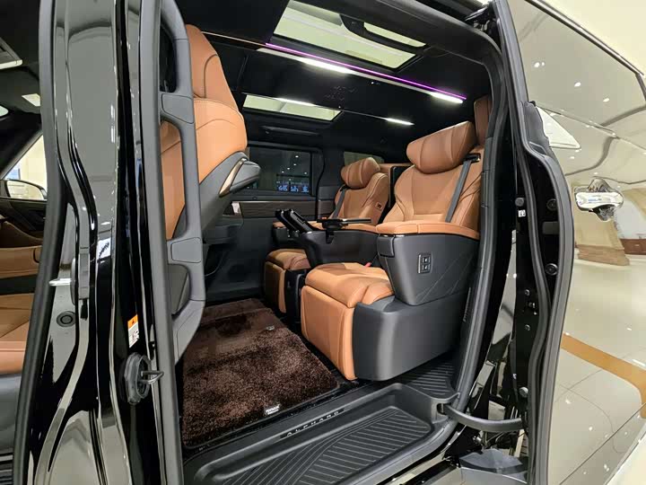 Toyota Alphard 2024 2024款 双擎 2.5L 臻享版