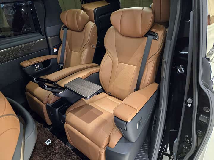 Toyota Alphard 2024 2024款 双擎 2.5L 臻享版