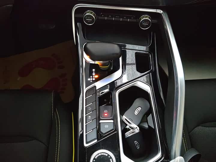 Geely Tugella S 2021 2021款 2.0TD DCT两驱闪电版