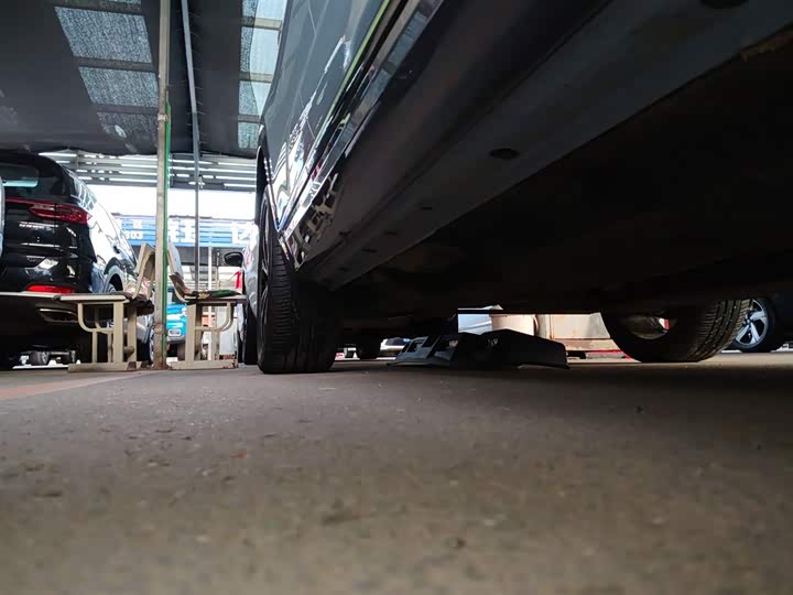 Geely Tugella S 2021 2021款 2.0TD DCT两驱闪电版