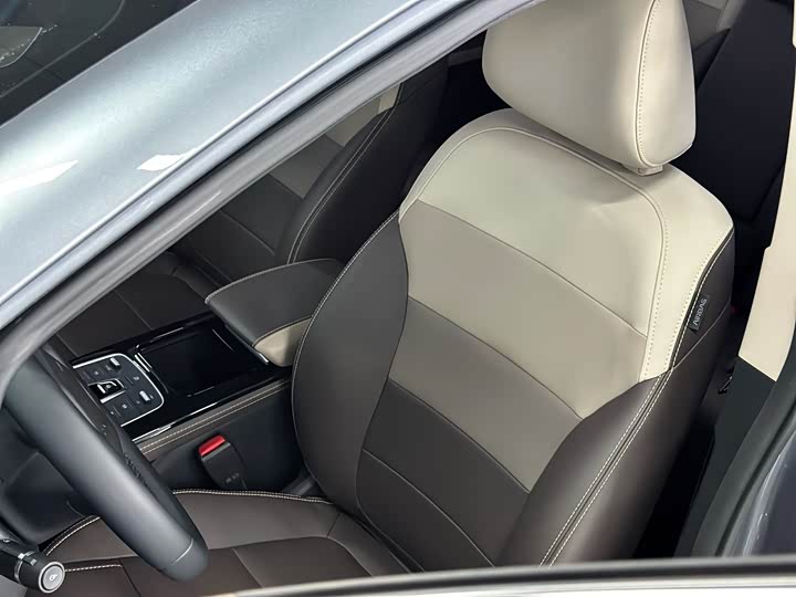 BYD Song Max Hybrid 2022 2022款 DM-i 105KM 旗舰型