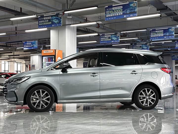 BYD Song Max Hybrid 2022 2022款 DM-i 105KM 旗舰型