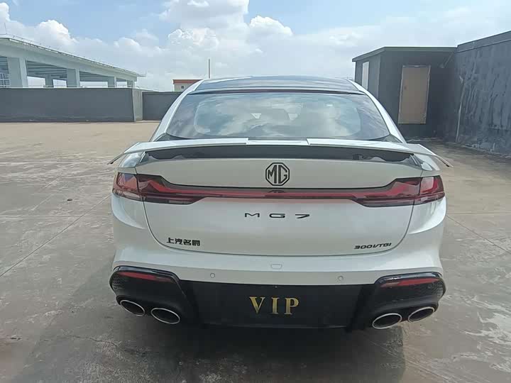 MG Motor 7 2025 2025款 1.5T 300 DCT优雅版