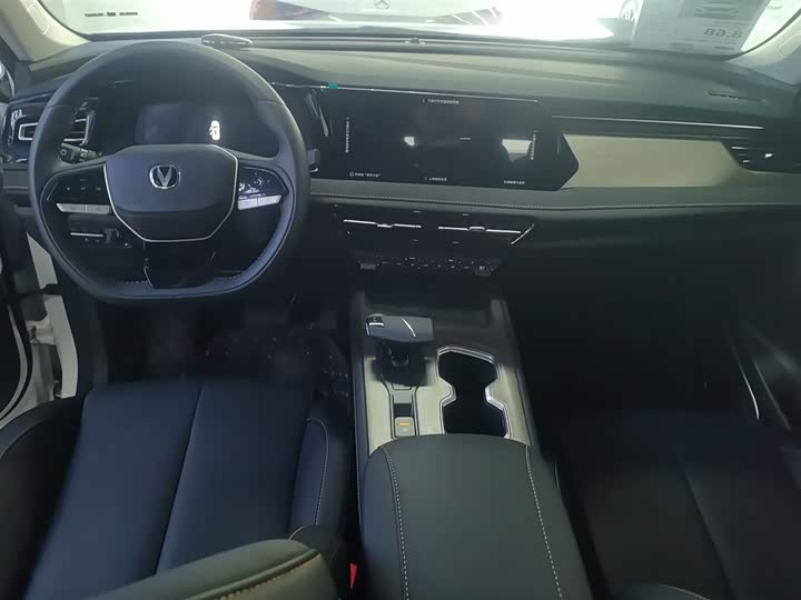 Changan X7 Plus 2024 2024款 1.5T 自动尊耀型 7座