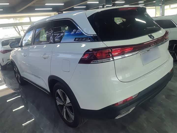 Changan X7 Plus 2024 2024款 1.5T 自动尊耀型 7座