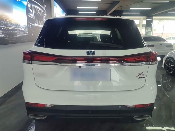 Changan X7 Plus 2024 2024款 1.5T 自动尊耀型 7座