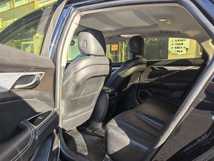 Geely Emgrand GT 2021 2021款 1.8T 领航版+