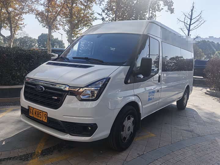 Ford Transit New 2021 2021款 2.2T手动普通型客车Pro长轴15座中顶国VI