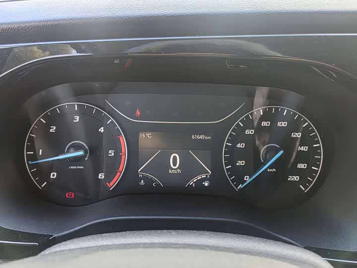 Ford Transit New 2021 2021款 2.2T手动普通型客车Pro长轴15座中顶国VI