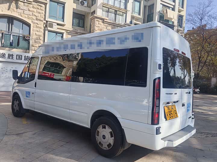 Ford Transit New 2021 2021款 2.2T手动普通型客车Pro长轴15座中顶国VI