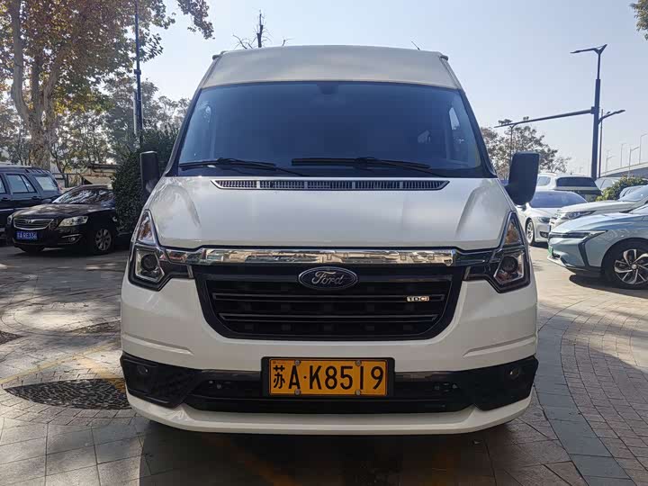 Ford Transit New 2021 2021款 2.2T手动普通型客车Pro长轴15座中顶国VI