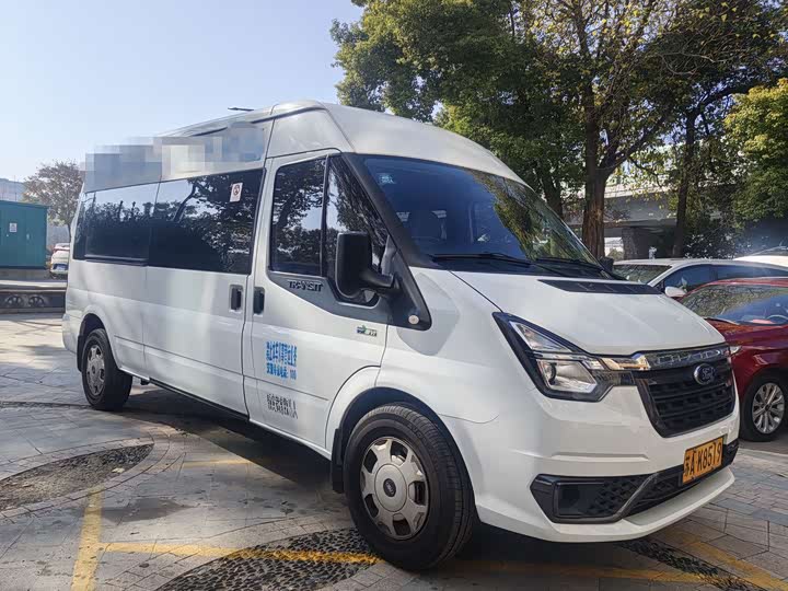 Ford Transit New 2021 2021款 2.2T手动普通型客车Pro长轴15座中顶国VI
