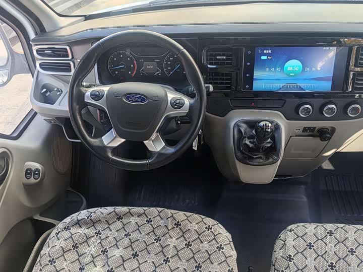 Ford Transit New 2021 2021款 2.2T手动普通型客车Pro长轴15座中顶国VI