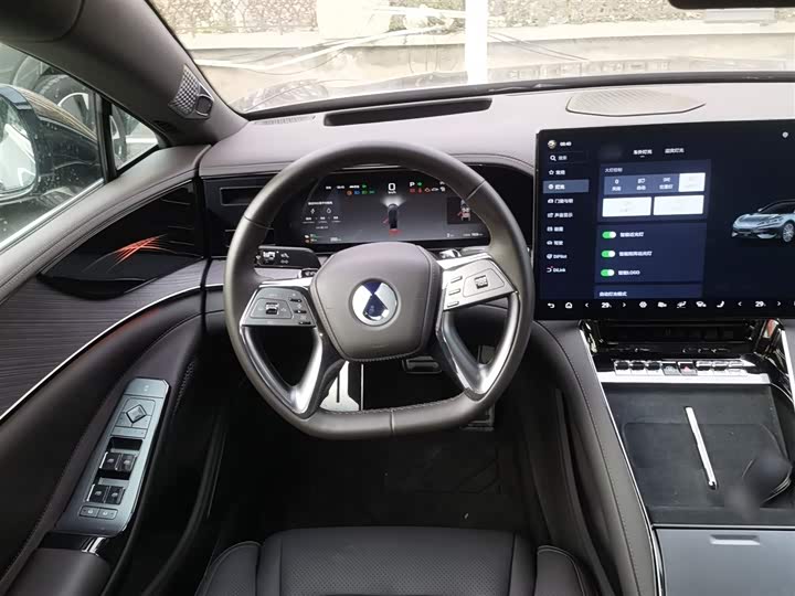 Denza Z9 2024 2024款 1100km 四驱Ultra版