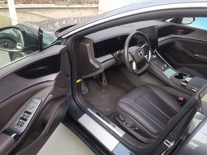 Denza Z9 2024 2024款 1100km 四驱Ultra版