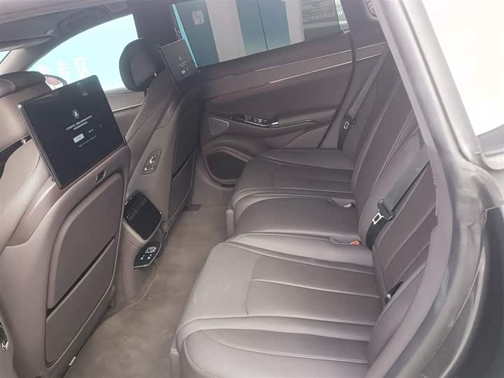 Denza Z9 2024 2024款 1100km 四驱Ultra版