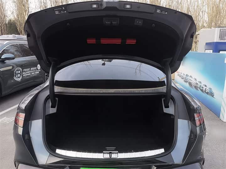 Denza Z9 2024 2024款 1100km 四驱Ultra版