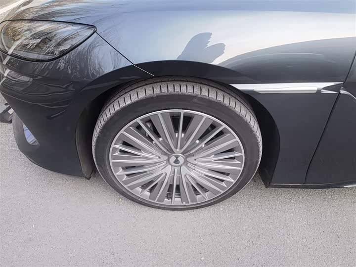 Denza Z9 2024 2024款 1100km 四驱Ultra版