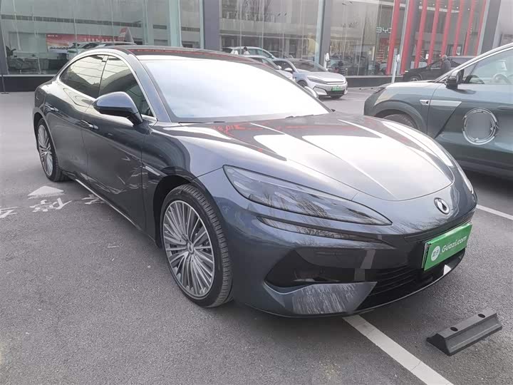 Denza Z9 2024 2024款 1100km 四驱Ultra版