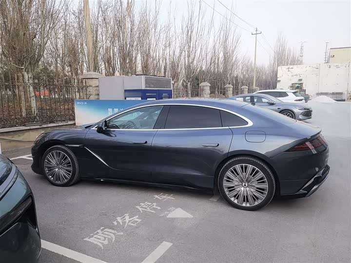 Denza Z9 2024 2024款 1100km 四驱Ultra版