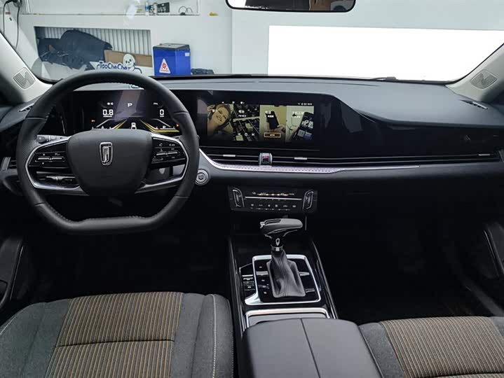 Bestune B70 2025 2025款 龙耀版 1.5T 质享型