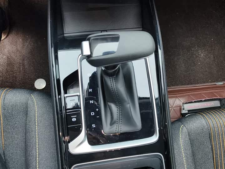 Bestune B70 2025 2025款 龙耀版 1.5T 质享型