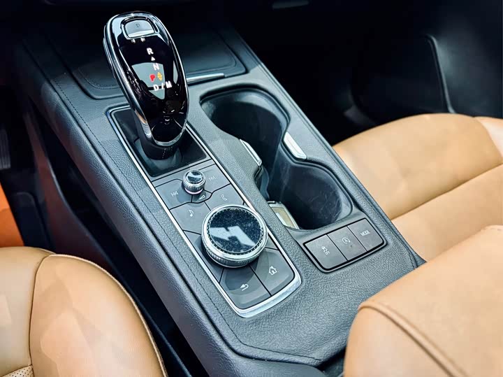 Cadillac XT4 2023 2023款 28T 两驱尊贵型