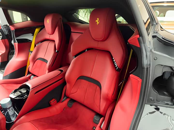 Ferrari Purosangue 2023 2023款 6.5L V12