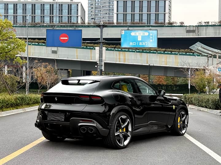 Ferrari Purosangue 2023 2023款 6.5L V12