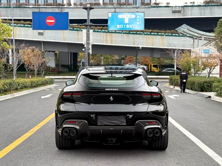 Ferrari Purosangue 2023 2023款 6.5L V12