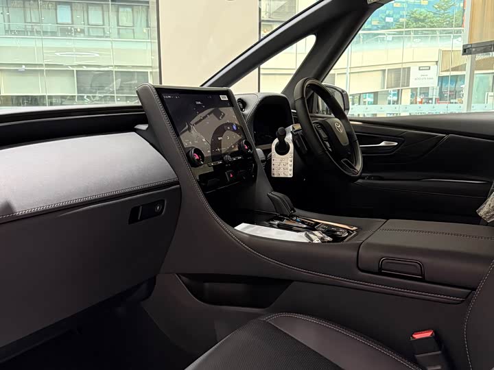 Toyota Vellfire 2025 2025款 皇冠 双擎 2.5L 墨金行政版