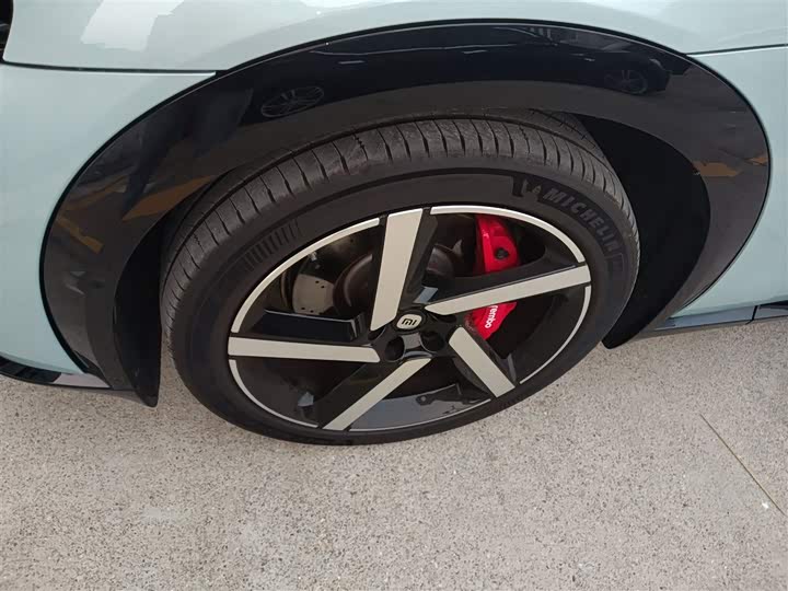 Xiaomi YU7 2025 2025款 超长续航高性能四驱Max版