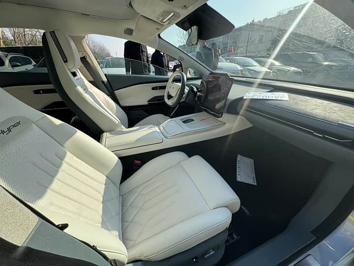 GAC Hyptec GT 2023 2023款 710后驱超充Max版