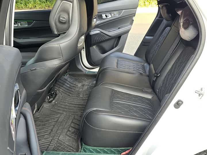 Changan UNI-K Hybrid 2022 2022款 蓝鲸iDD 130km 1.5T 尊贵型