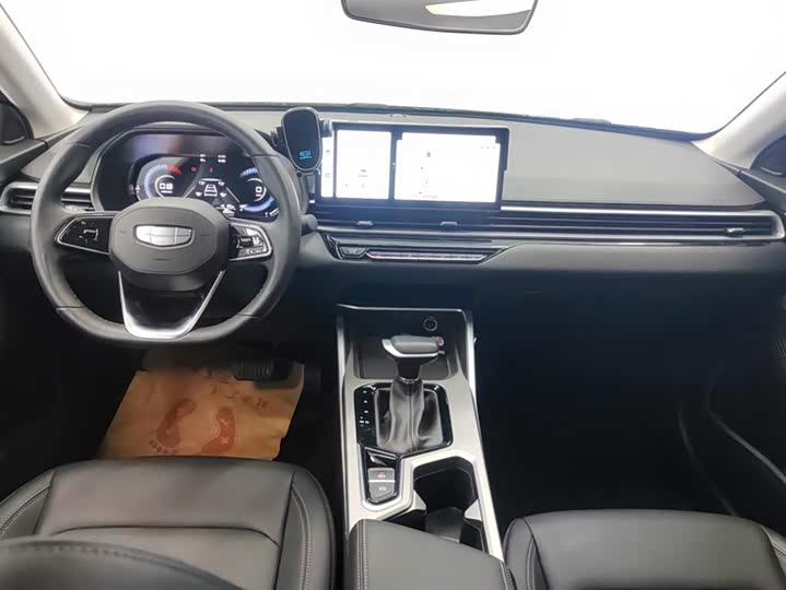 Geely Emgrand 2025 2025款 第4代 1.5L CVT龙腾版