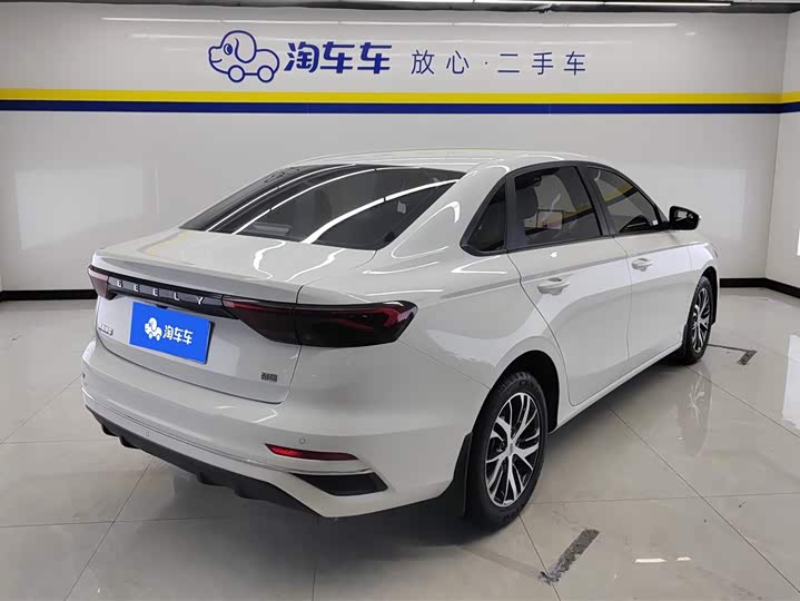 Geely Emgrand 2025 2025款 第4代 1.5L CVT龙腾版