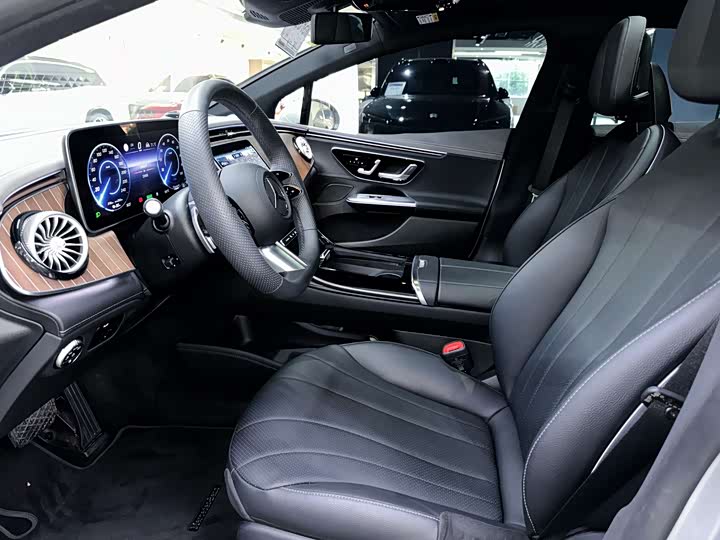 Mercedes-Benz EQE 2022 2022款 350 豪华版