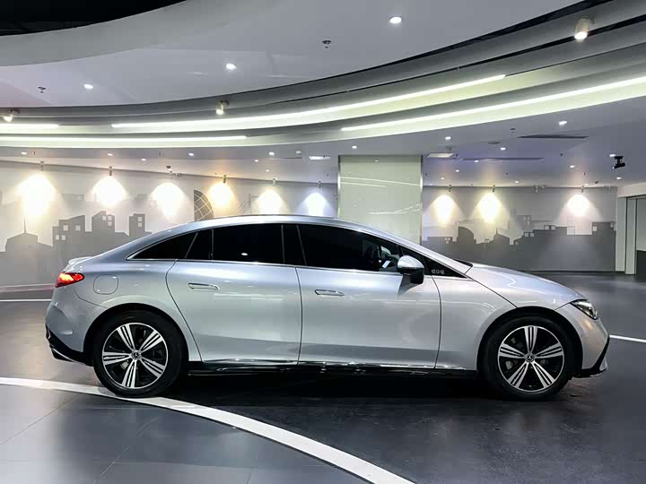 Mercedes-Benz EQE 2022 2022款 350 豪华版