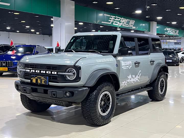 Ford Bronco 2024 2024款 2.3T 墨钻大脚越野版