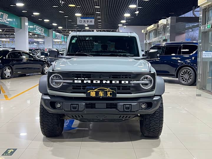 Ford Bronco 2024 2024款 2.3T 墨钻大脚越野版