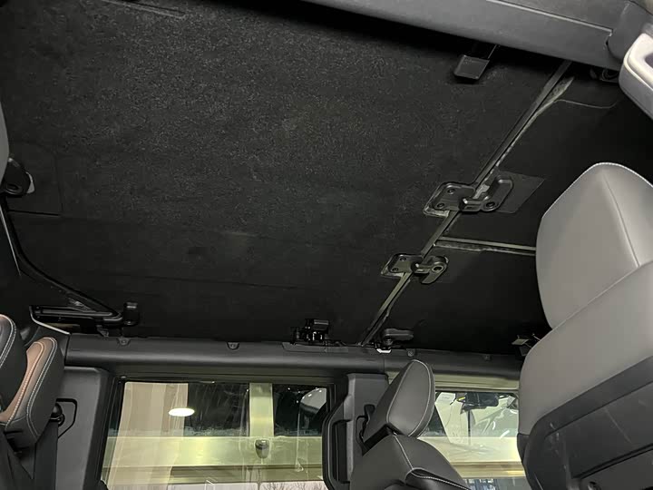 Ford Bronco 2024 2024款 2.3T 墨钻大脚越野版