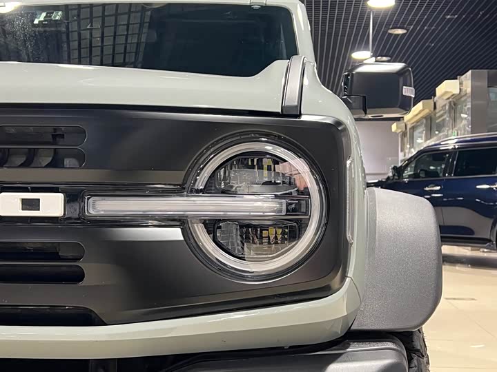 Ford Bronco 2024 2024款 2.3T 墨钻大脚越野版