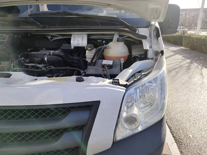 Foton Tuyano 2022 2022款 2.0T手动都市版多功能短轴中顶后单胎5/6/9座4F20TC3