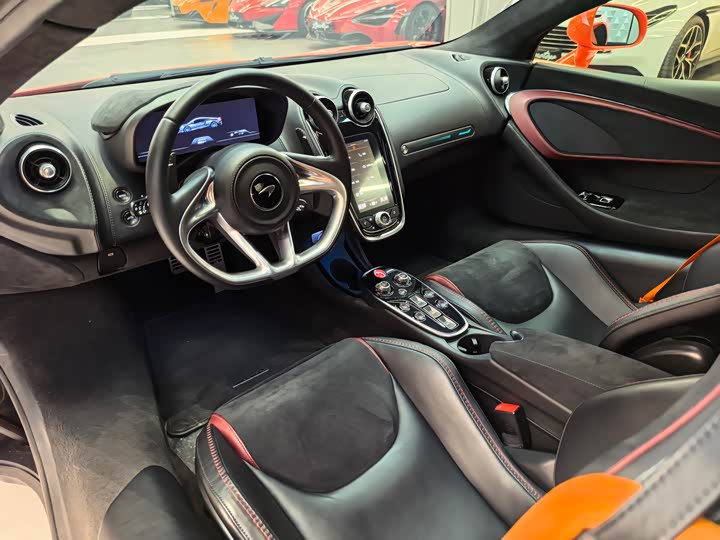 McLaren GT 2023 2023款 4.0T 标准型