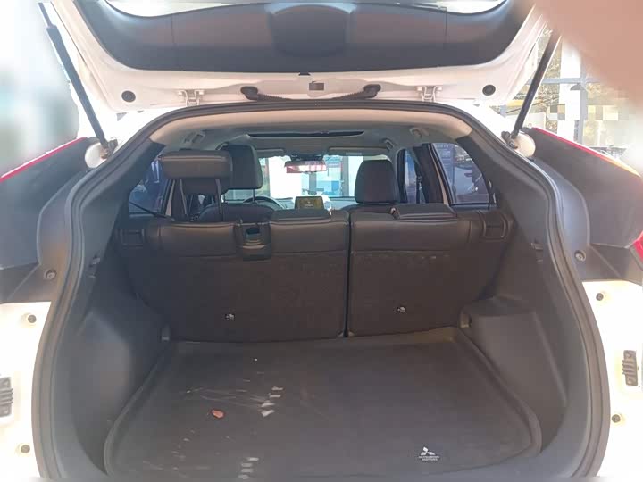 Mitsubishi Eclipse Cross 2021 2021款 1.5T CVT两驱信念版