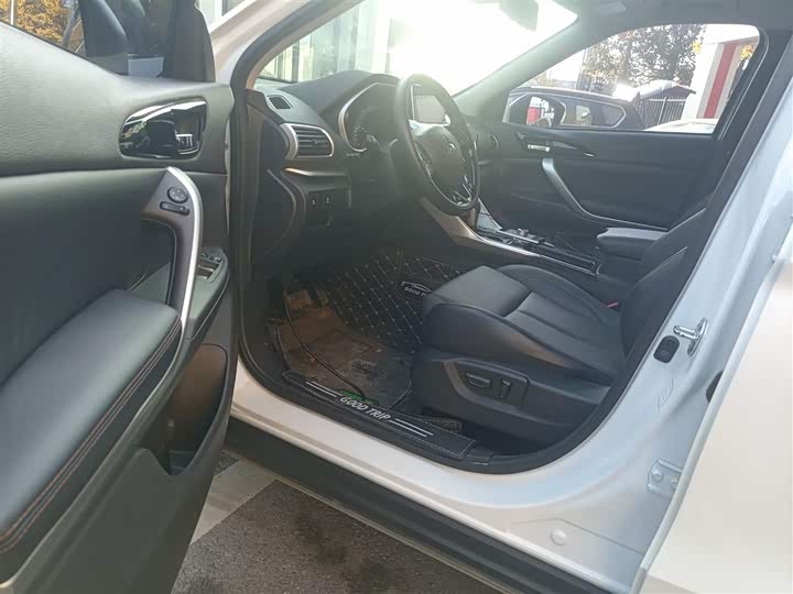Mitsubishi Eclipse Cross 2021 2021款 1.5T CVT两驱信念版