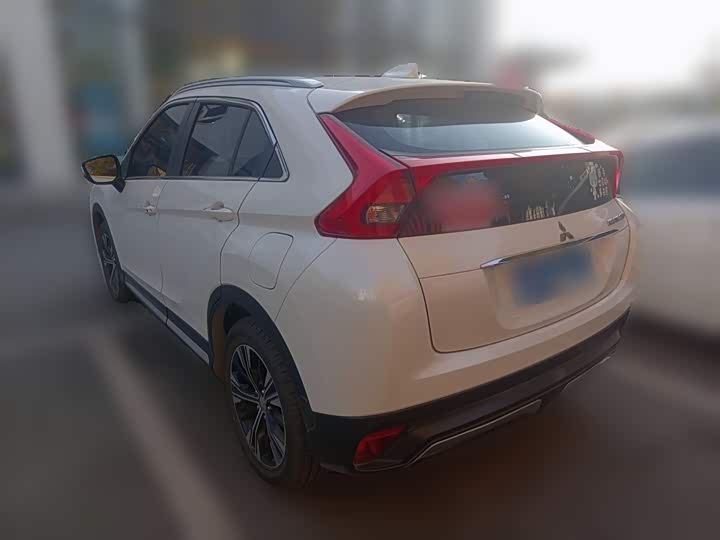 Mitsubishi Eclipse Cross 2021 2021款 1.5T CVT两驱信念版